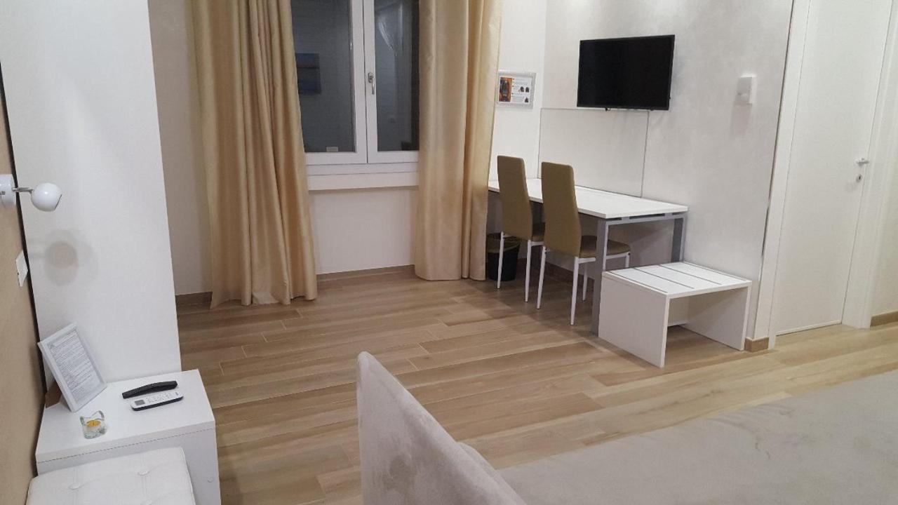 Hotel Martina'S House Porto Cesareo Zewnętrze zdjęcie